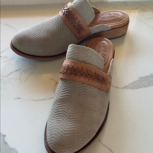 Kork-Ease Gray and Tan Mules